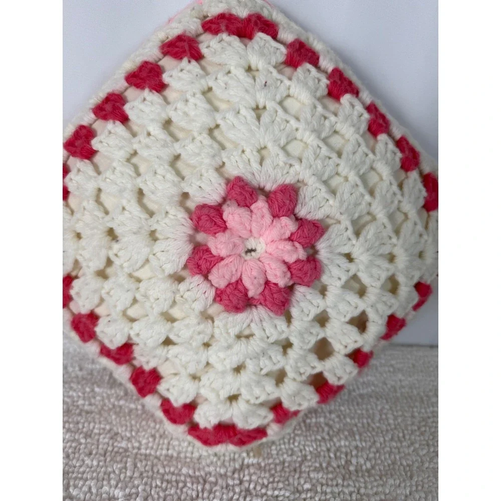 Vintage‎ Crochet Granny Square Pillow Pink Floral Cottagecore Grannycore BOHO
